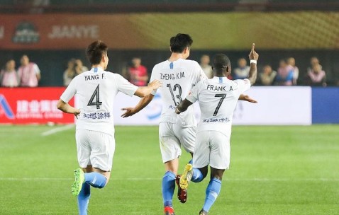 宝威体育-泰达迎击上港，球队备战如火如荼